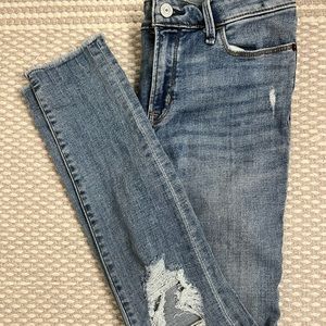 Abercrombie & Fitch Mid Rise Skinny Jeans